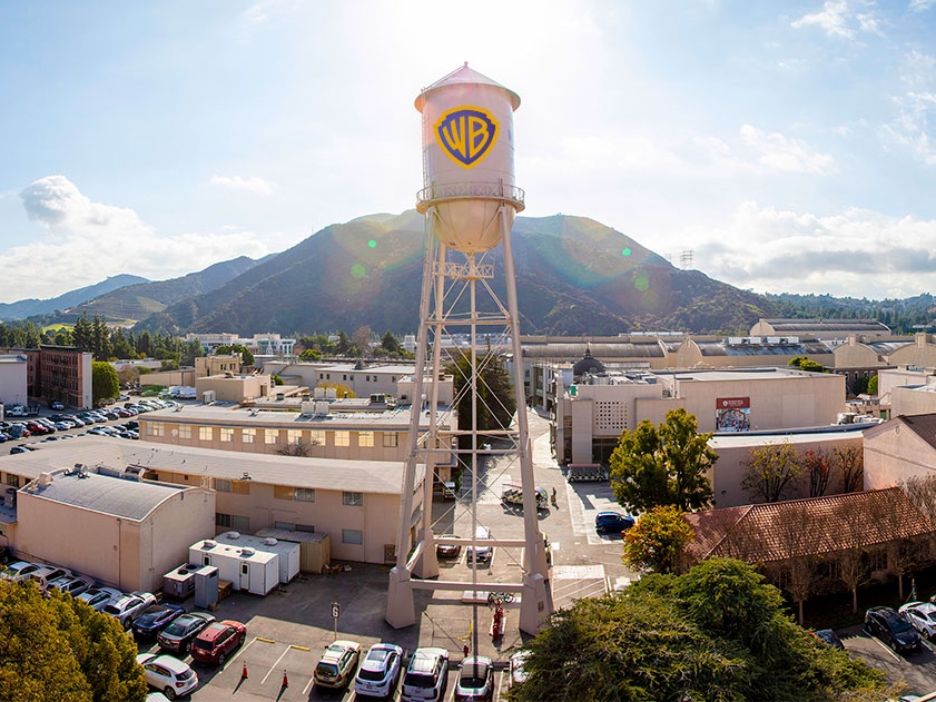Imagem da publicação A última queda de Hollywood: o que a venda da Warner revela sobre o cinema