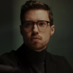 Retrato de Matheus Bazzo
